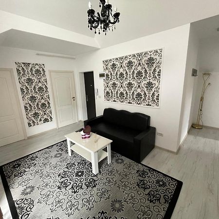 Sara Apartament Lugoj Extérieur photo