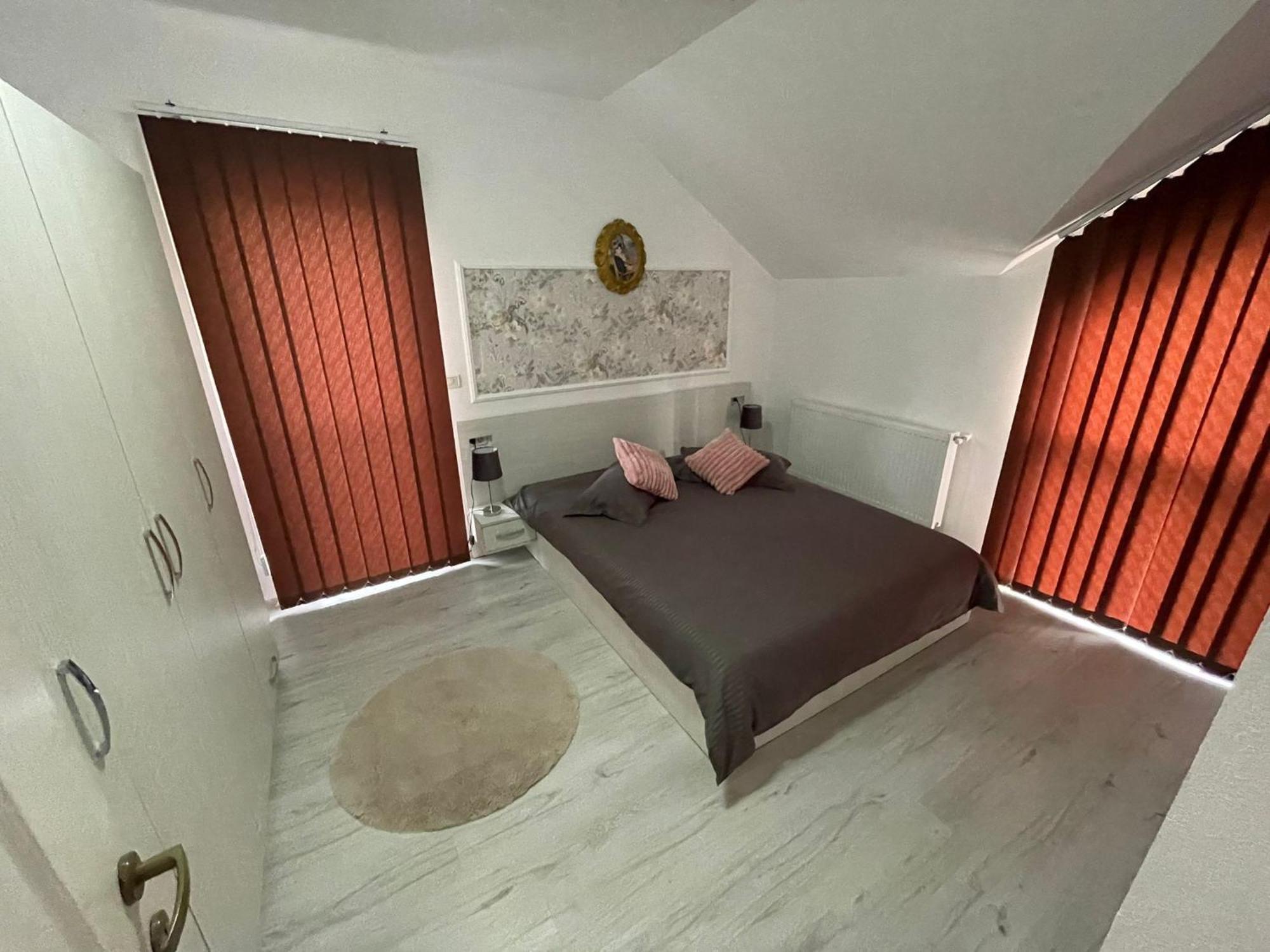 Sara Apartament Lugoj Extérieur photo